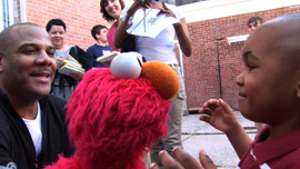 Kevin Clash and Elmo in  Being Elmo
